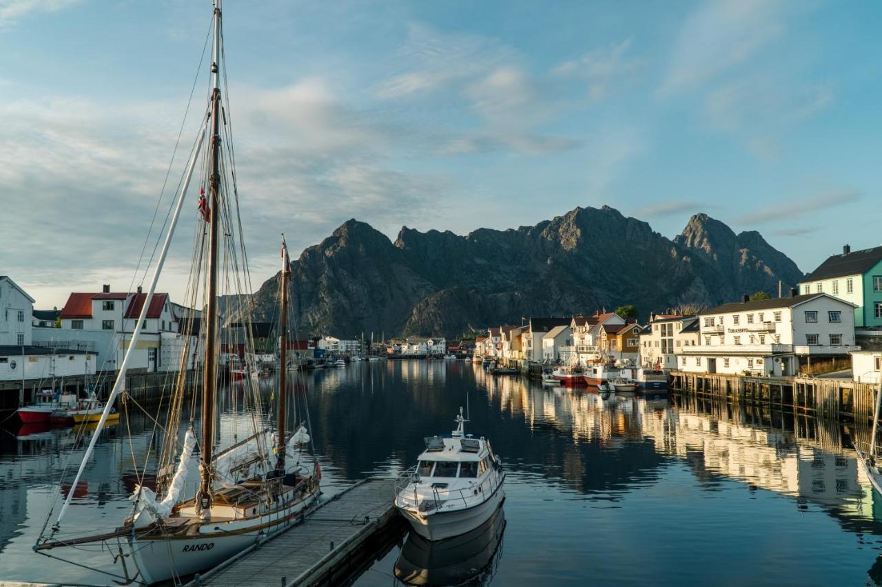 Live Lofoten Hotel Stamsund Exterior photo