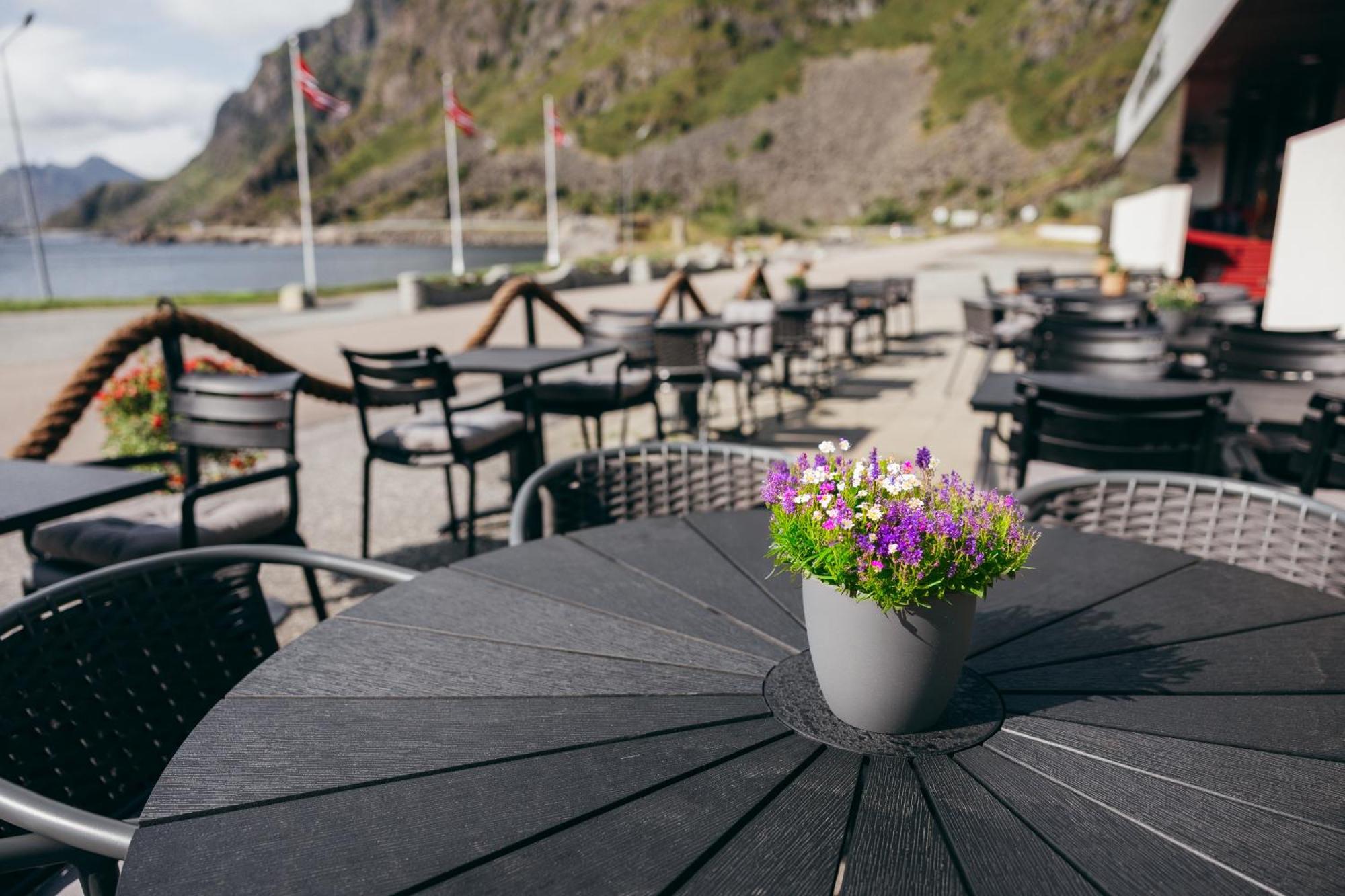 Live Lofoten Hotel Stamsund Exterior photo